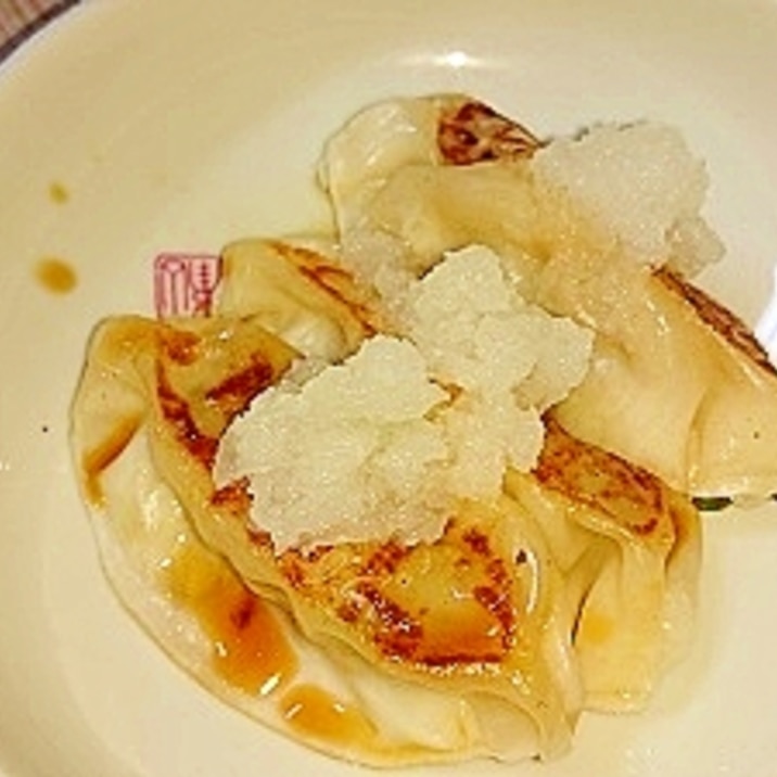 市販の餃子アレンジ 焼き餃子おろしポン酢和え レシピ 作り方 By Happy Days 楽天レシピ 市販の餃子アレンジ 焼き餃子おろしポン酢和え レシピ 作り方 By Happy Days 楽天レシピ